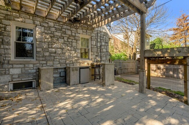Building Photo - Charming 4Bedroom Stone Home with Detached Guest Apartment & Garage in Chevy Chase