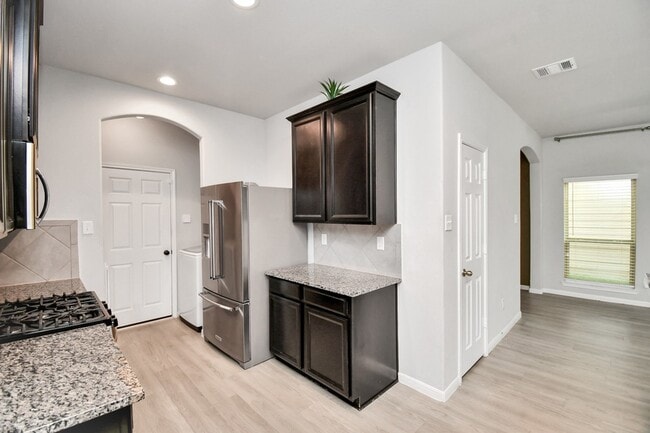 Building Photo - 13426 Merryville Harrogate Ln