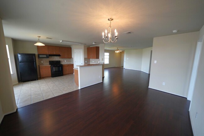 Building Photo - 5011 Braden Gate