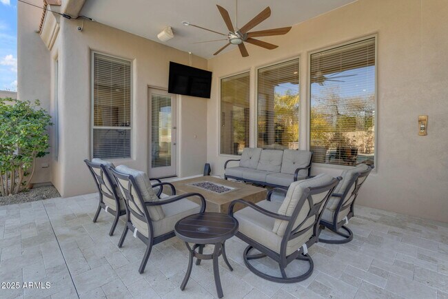 Building Photo - 6938 E Lomas Verdes Dr