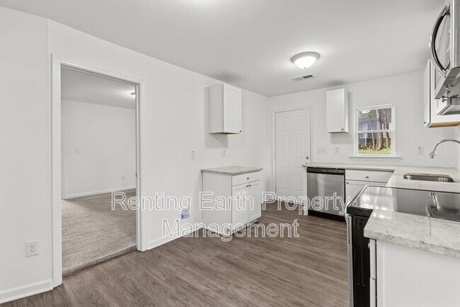 Building Photo - 4212 50th Ave N