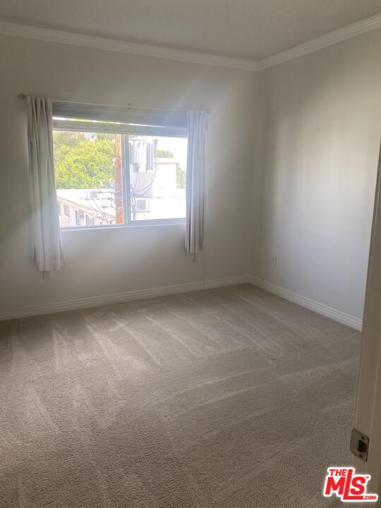 Building Photo - 1862 S Bentley Ave