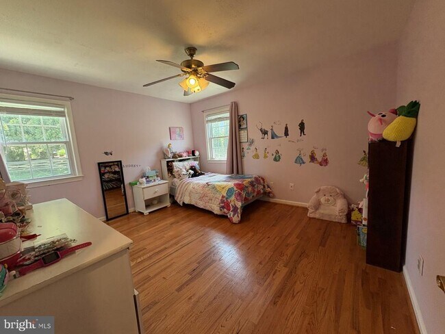 Building Photo - 9926 Tartan Ct