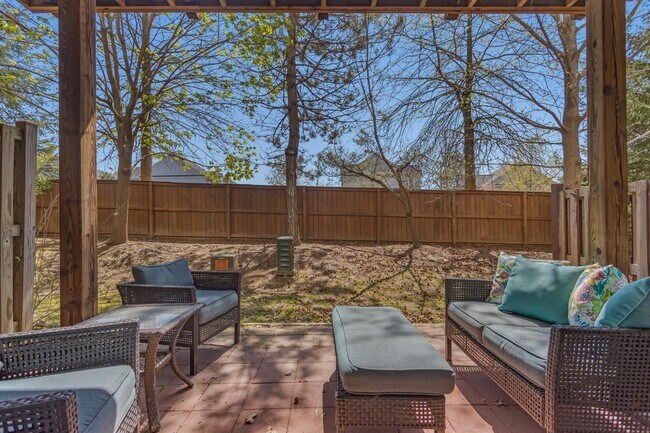 Building Photo - 11429 Log Ridge Dr