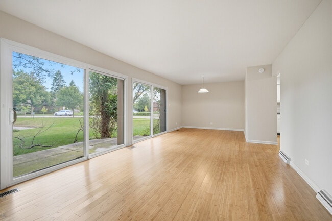 Building Photo - 2456 Cobblewood Dr