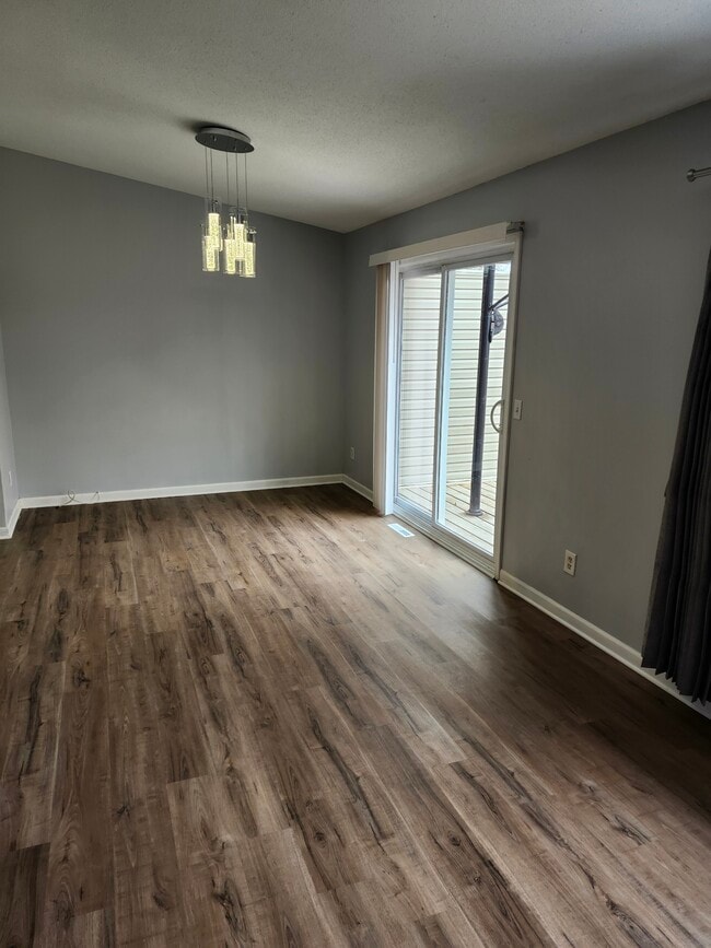 Building Photo - 6221 Boone Ave N