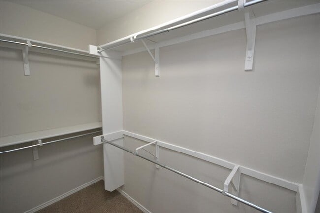 Building Photo - 2106 Kane Cove