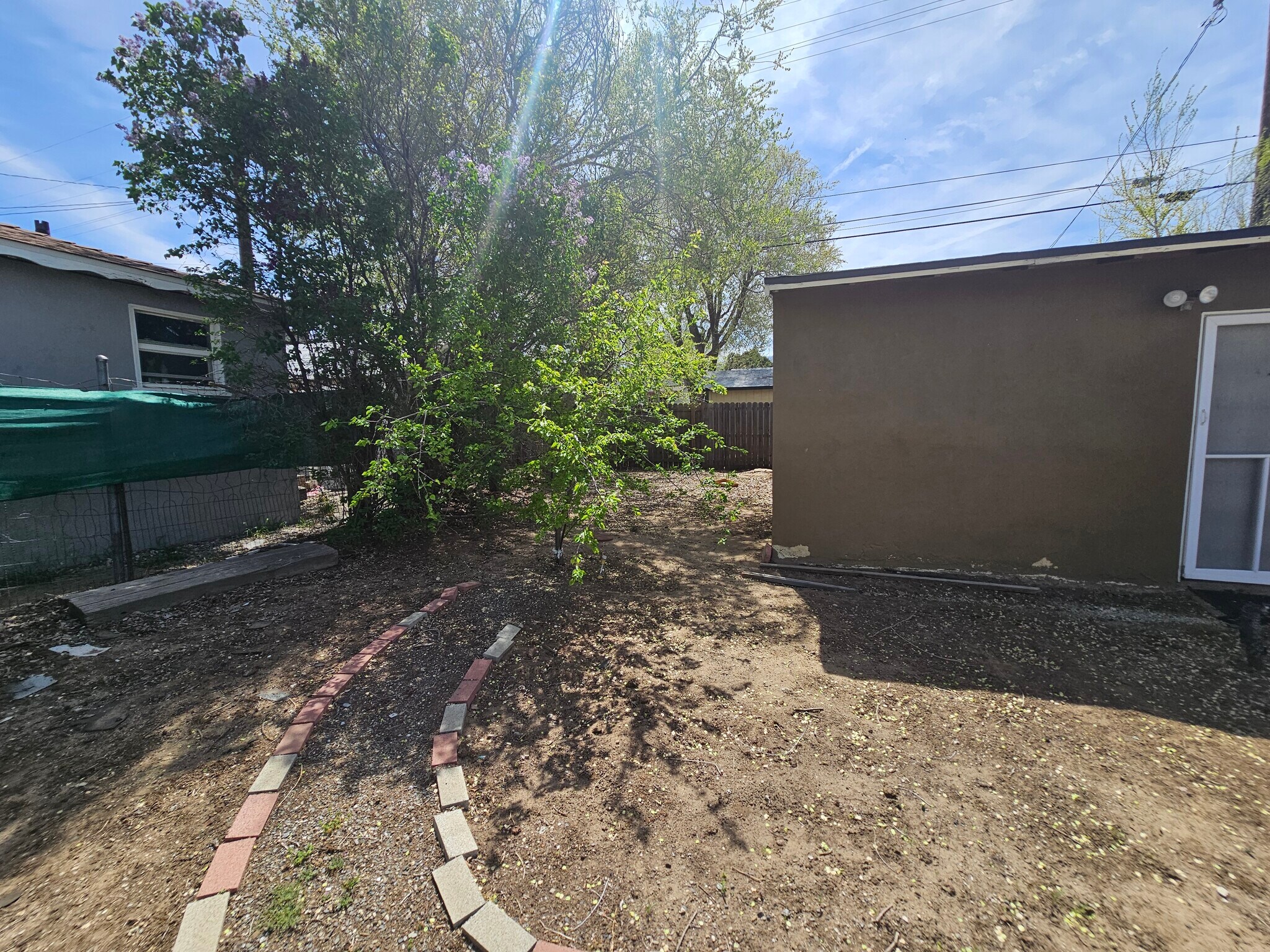 Building Photo - 228 W E St