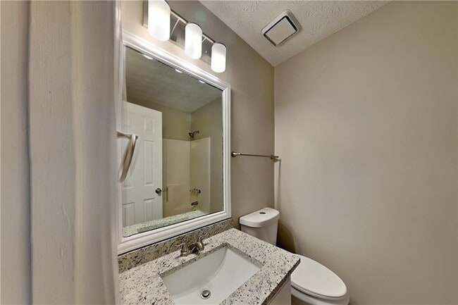 Building Photo - 258 Bethel Dr