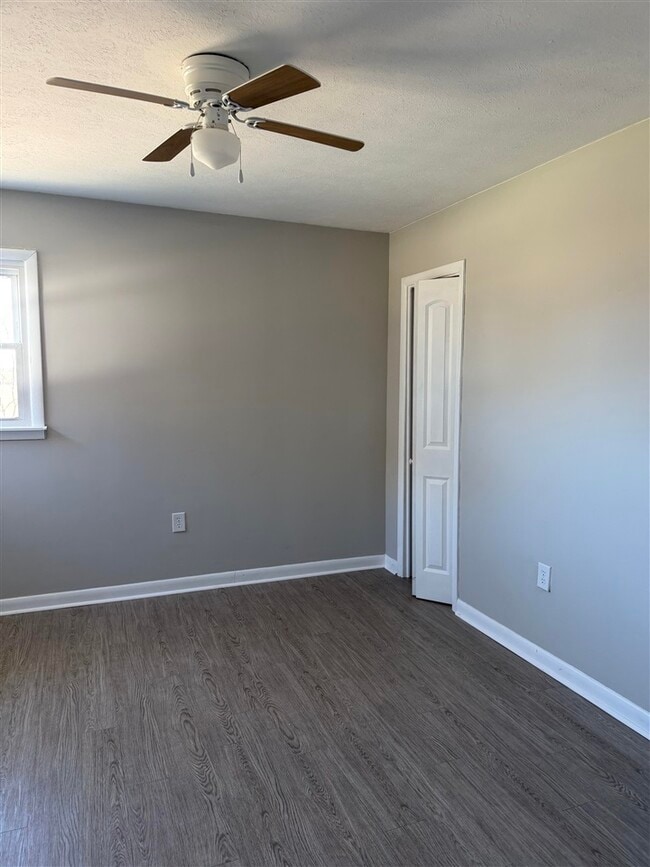 Building Photo - 602 Salmons Blackjack Rd