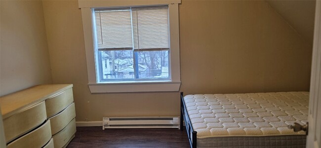 Building Photo - 63 Crocker Ave