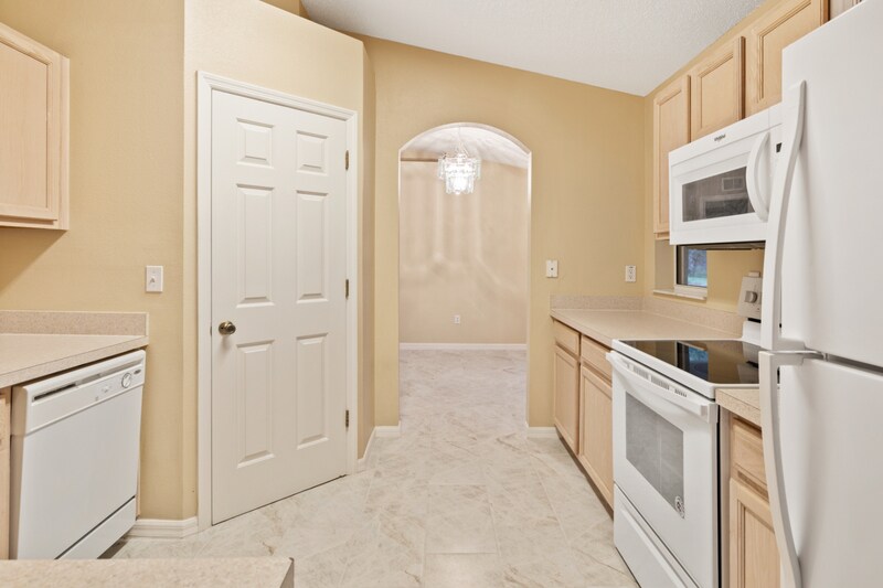 Building Photo - 57 Pin Oak Dr