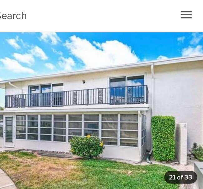 Building Photo - 215 Palm Dr