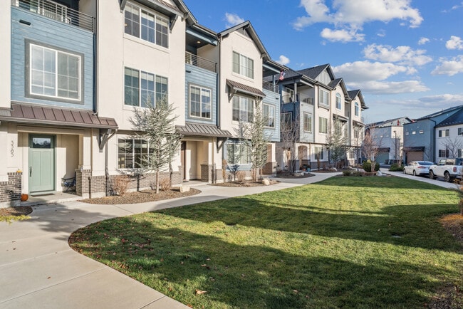 Building Photo - 3369 E Exacta Ln