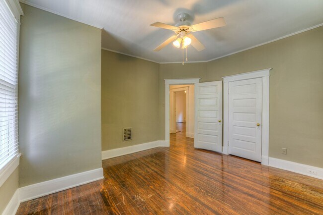 Building Photo - JULY MOVE IN SPECIAL - 1/2 OFF FIRST MONTH...