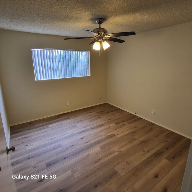 Building Photo - 4201 Green Ave