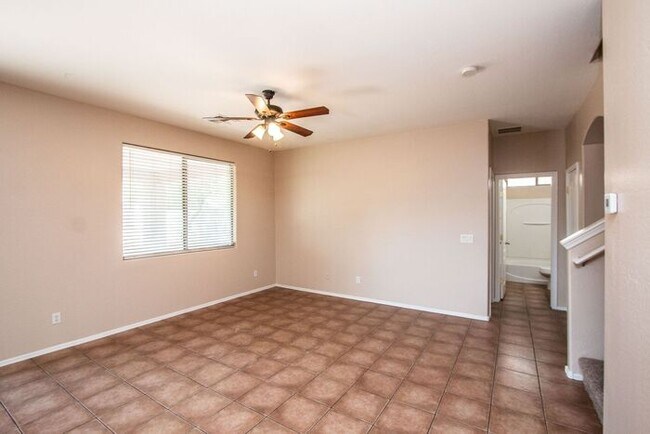 Building Photo - 5Bedroom/3Bath San Tan Vally Home!