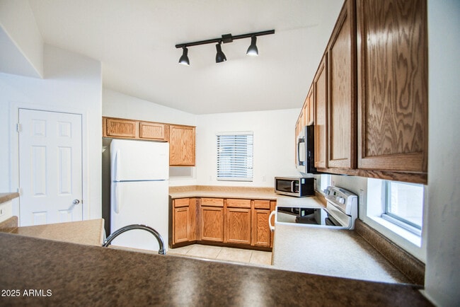 Building Photo - 2586 W Bartlett Way