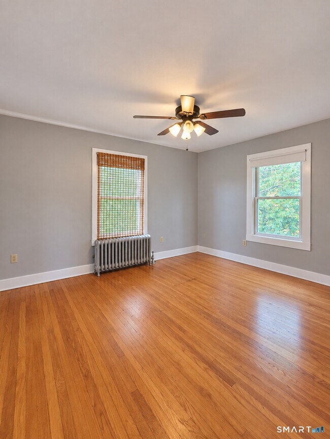 Building Photo - 1134 Hartford Turnpike