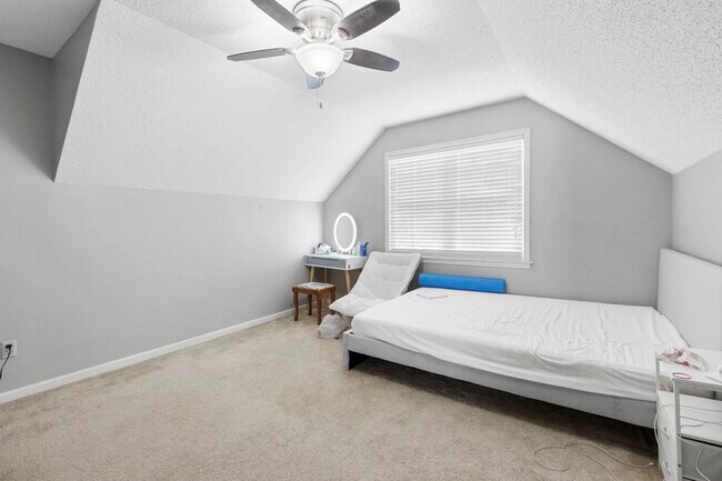 Building Photo - 461 Dove Valley Rd