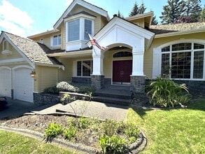 Building Photo - Luxury living in Gig Harbor!
