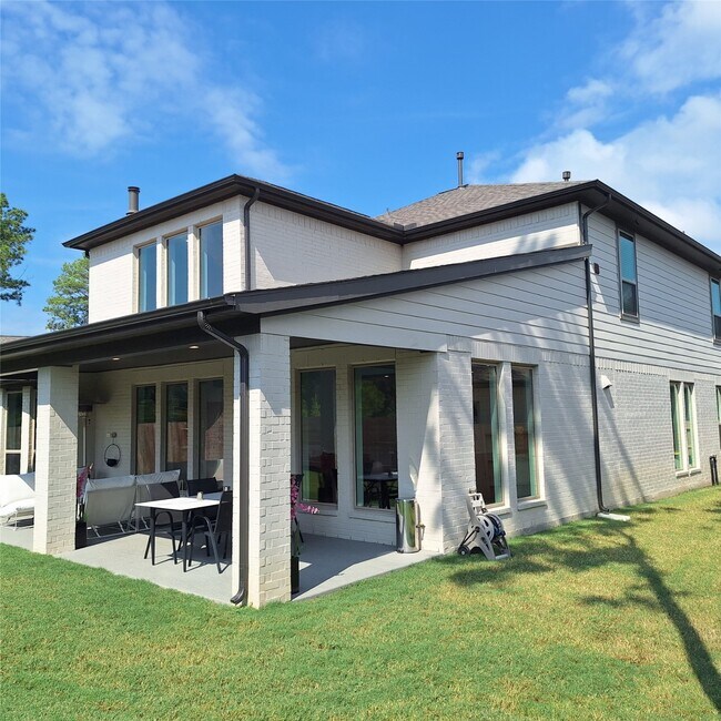 Building Photo - 17827 Parnassum Path