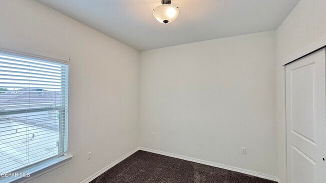 Building Photo - 6561 Hoop St