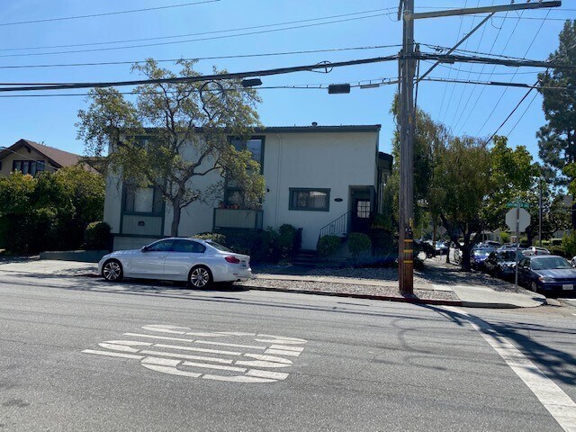 Bayswater Ave / Front View - 1155 Bayswater Ave
