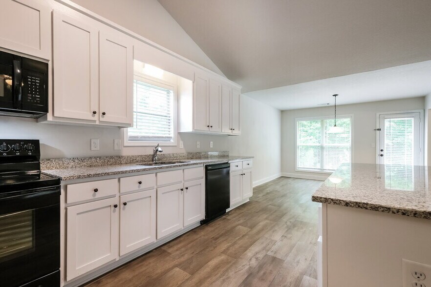 Building Photo - 128 Heartland Cir
