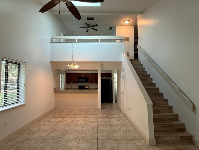 Building Photo - Soaring Ceilings, 2 bedrooms w/a loft