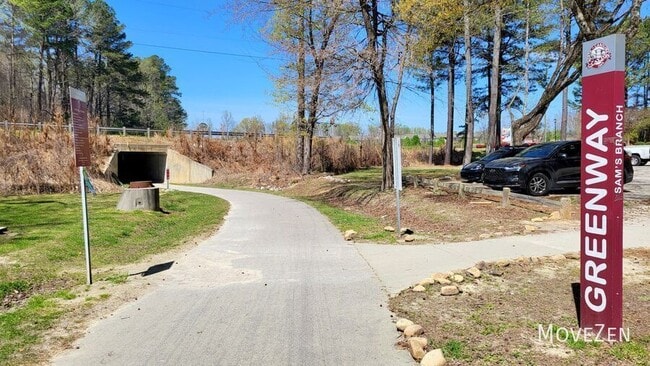 Building Photo - 155 Calluna Dr