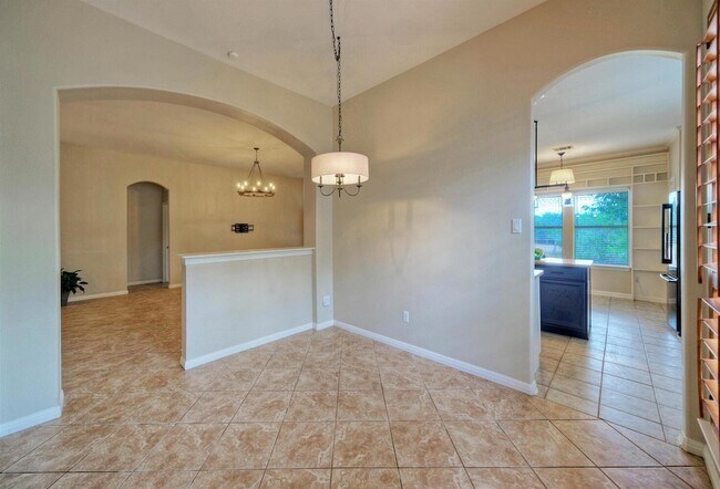 Building Photo - 1021 Westland Ridge Rd