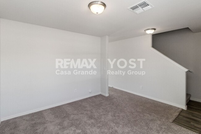 Building Photo - Spacious Two-Story Home with Den & Private Backyard