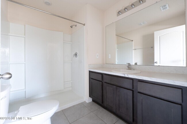 Building Photo - 513 Spanish Oaks Way