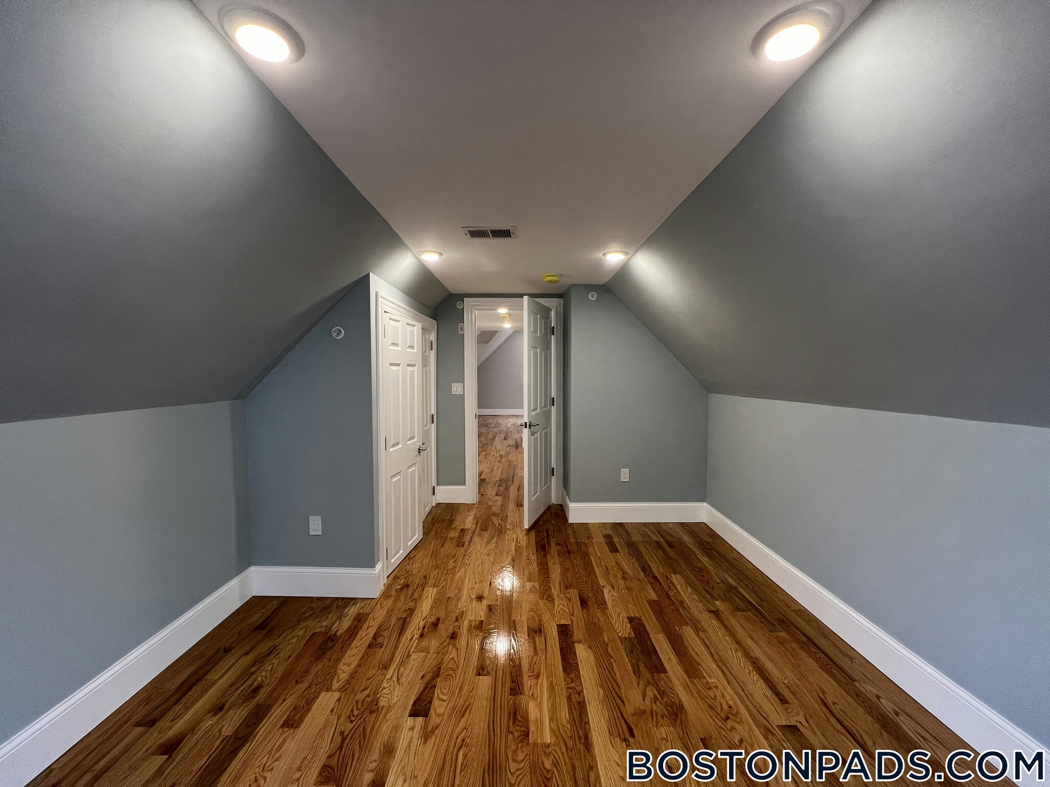 Building Photo - 158 Morrison Ave