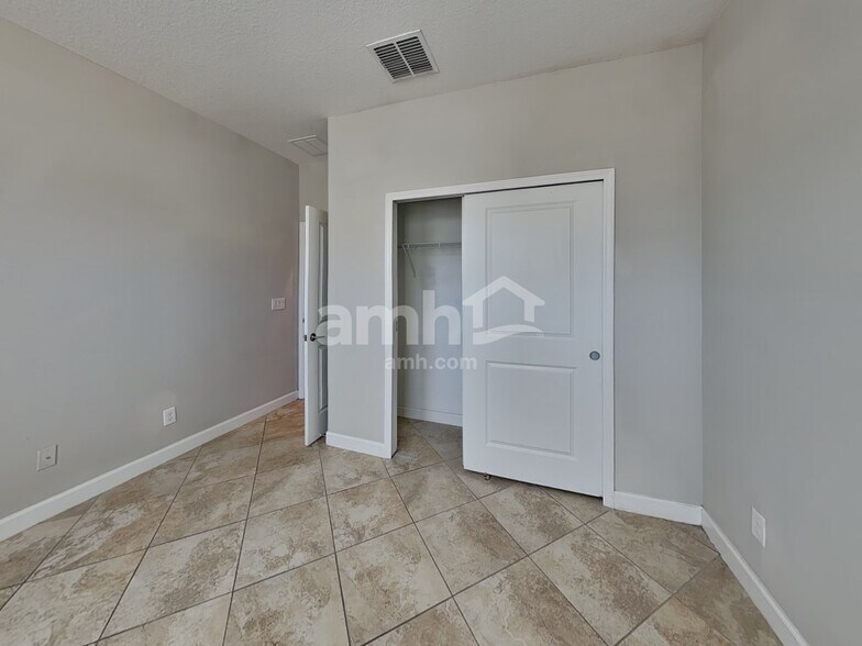 Building Photo - 11713 Winterset Cove Dr