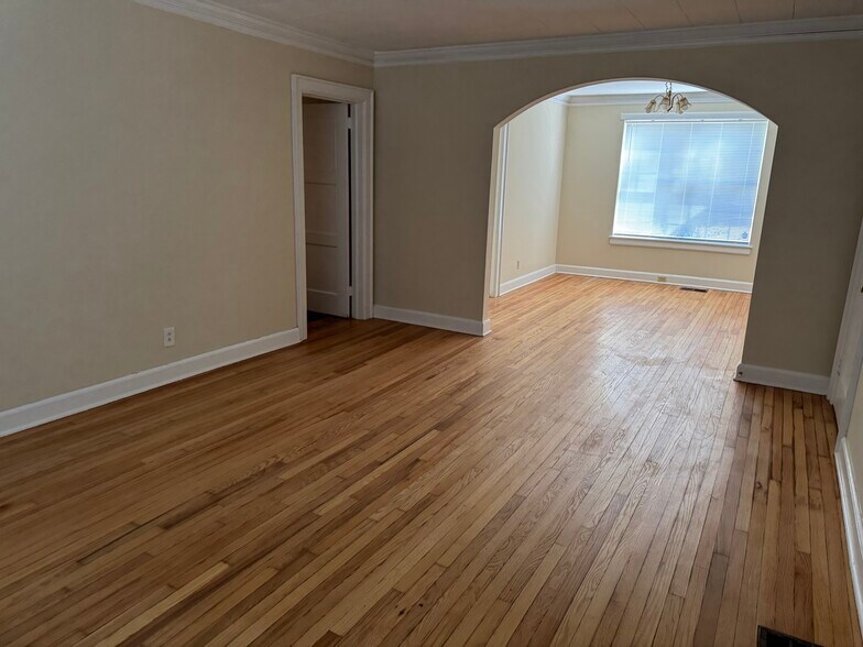 Living Room - College Street Quad