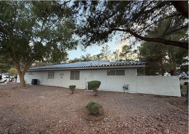 Building Photo - 2121 Chertsey Dr