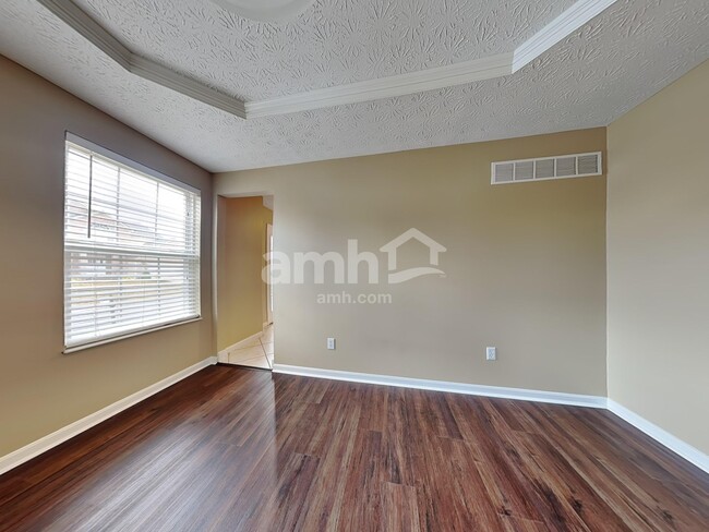 Building Photo - 8267 Springleaf Lake Dr