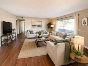 Building Photo - Charming 3 Bed 1 Bath Single Story Home - Great Location!