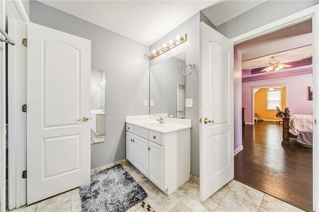 Building Photo - 2847 Lowe Ct