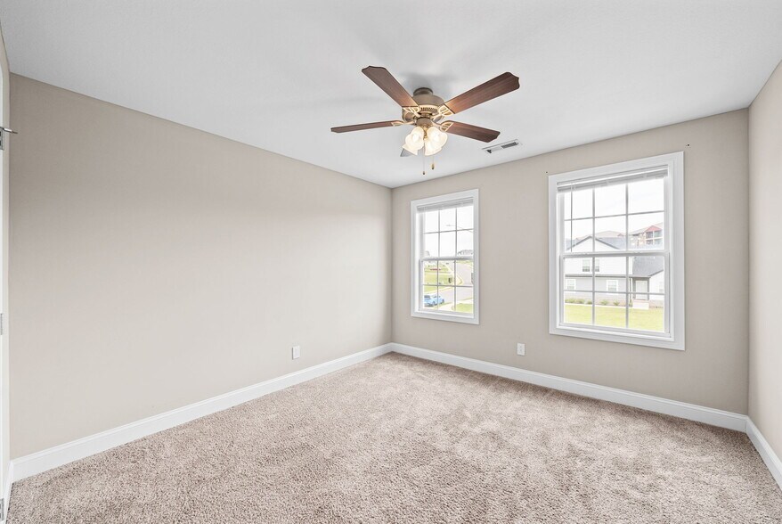 Building Photo - 835 Karmaflux Way