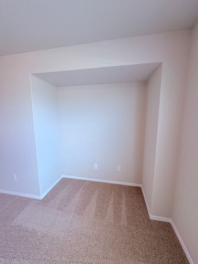 Building Photo - Brand New 4-Bedroom Home in Pflugerville –...
