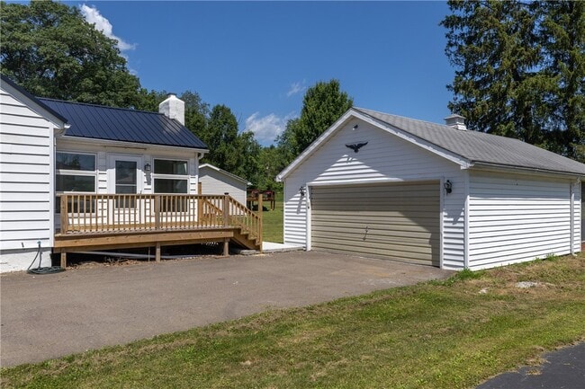 Building Photo - 578 Victory Hwy