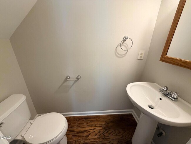 Building Photo - 620 Woodson Dr