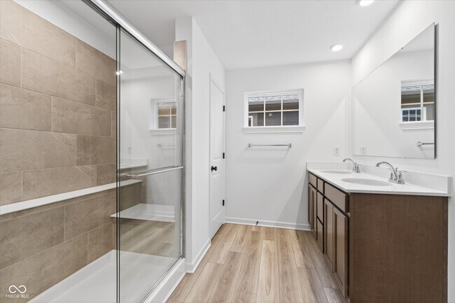 Building Photo - 16067 Meadow Frost Ct