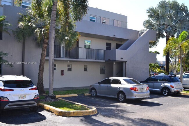 Building Photo - 220 NW 87th Ave