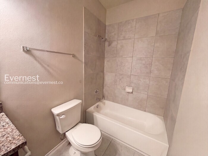 Building Photo - 1722 Davidson Rnch Dr