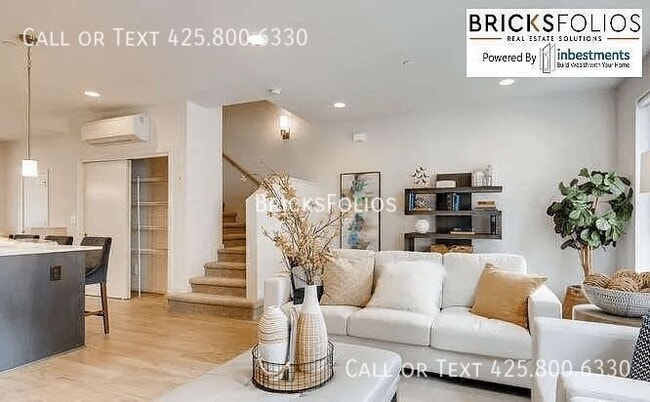 Building Photo - 13706 Manor Way