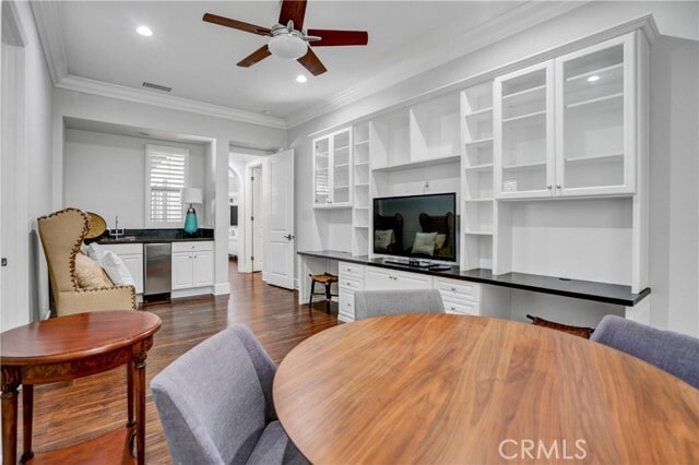 Building Photo - 54 Clifford